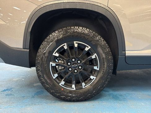 New 2026 Chevrolet Traverse Z71 w/ LPO, Floor Liner Package image 5
