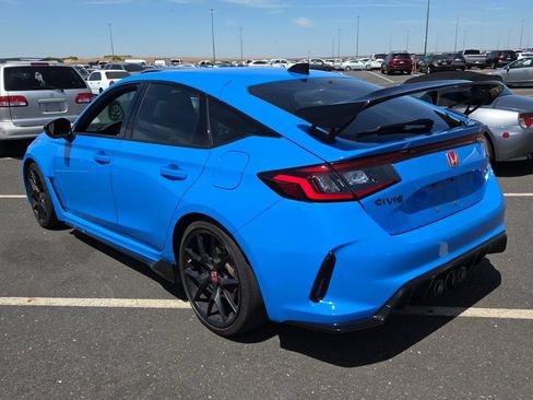 Used 2023 Honda Civic Type R image 2