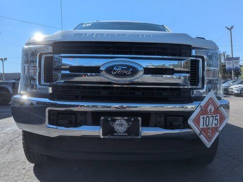 Used 2019 Ford F250 XLT AWD/4WD image 4