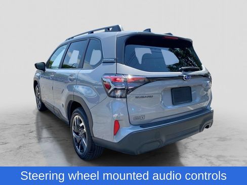 Used 2025 Subaru Forester Premium AWD/4WD image 3