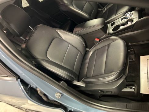 Used 2025 Ford Escape Platinum image 25