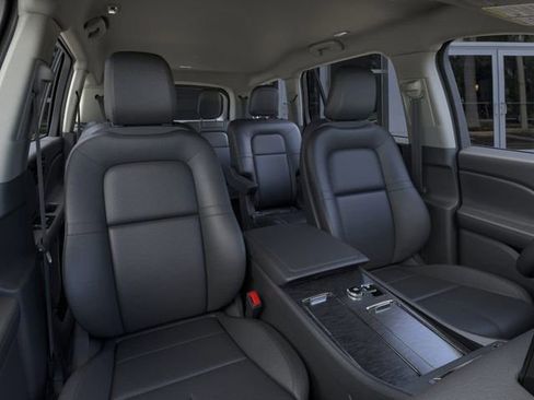 New 2026 Lincoln Aviator 2WD image 10