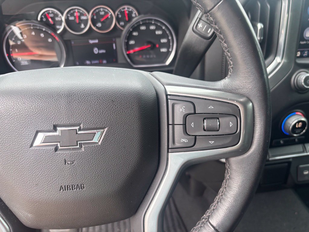 Used 2022 Chevrolet Silverado 1500 RST w/ Redline Edition AWD/4WD image 28