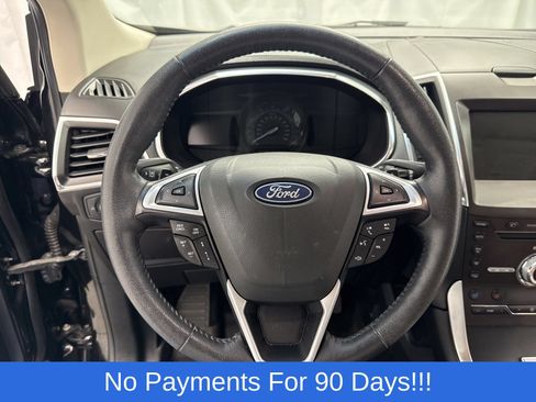Used 2018 Ford Edge Titanium w/ Equipment Group 302A AWD/4WD image 15