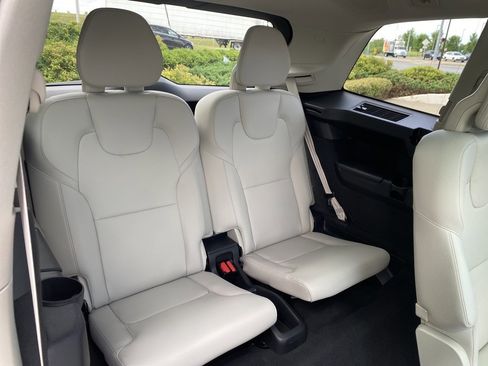 Used 2025 Volvo XC90 T8 Plus w/ Protection Package Premier image 41