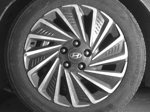 Used 2025 Hyundai Sonata SEL image 12