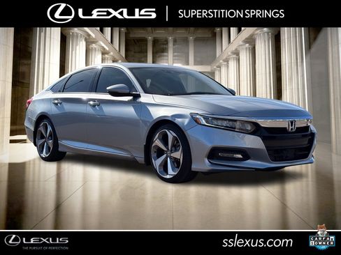 Used 2018 Honda Accord Touring image 1