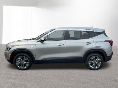 Certified 2024 Kia Seltos LX AWD/4WD image 6