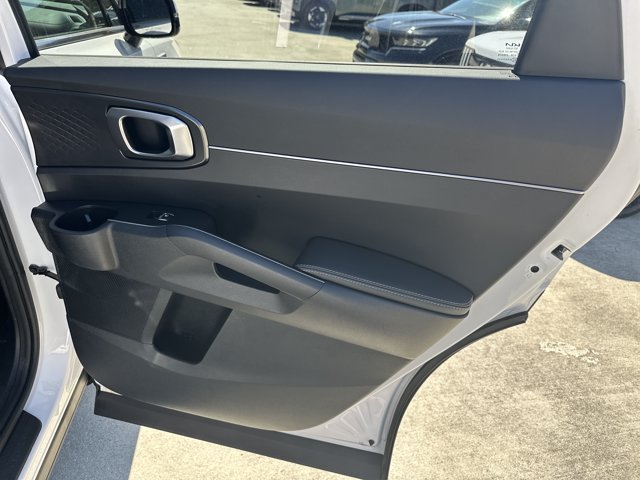 Certified 2025 Kia Sorento EX w/ Panoramic Sunroof Package AWD/4WD image 31