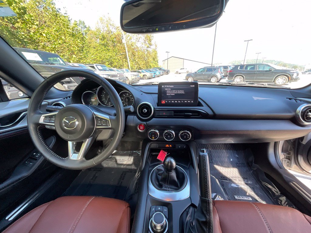 Used 2023 MAZDA MX-5 Miata Grand Touring RWD image 15