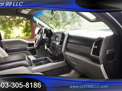 Used 2018 Ford F350 XLT w/ Snow Plow Prep Package image 18