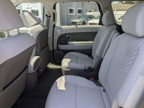 New 2026 Hyundai Palisade SEL Premium FWD image 12