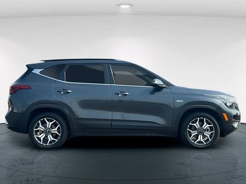 Used 2021 Kia Seltos EX AWD/4WD image 6