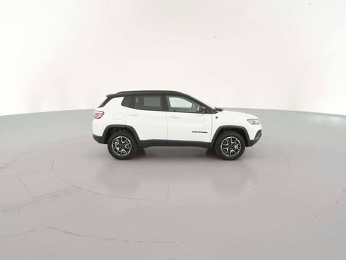 New 2026 Jeep Compass Trailhawk image 14