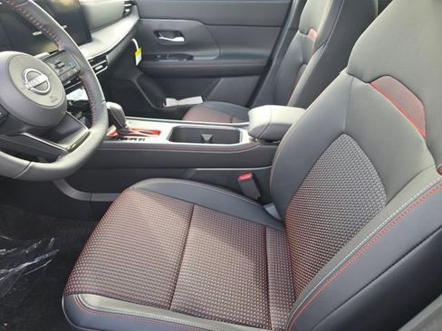 New 2026 Nissan Kicks SR w/ SR Premium Package FWD image 26