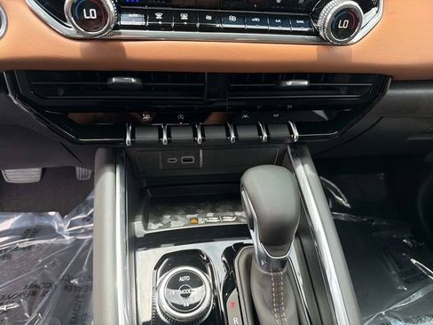New 2026 GMC Canyon AT4 w/ Technology Plus Package AWD/4WD image 25