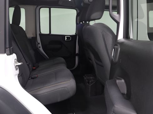 Used 2024 Jeep Wrangler Unlimited Sport AWD/4WD image 18