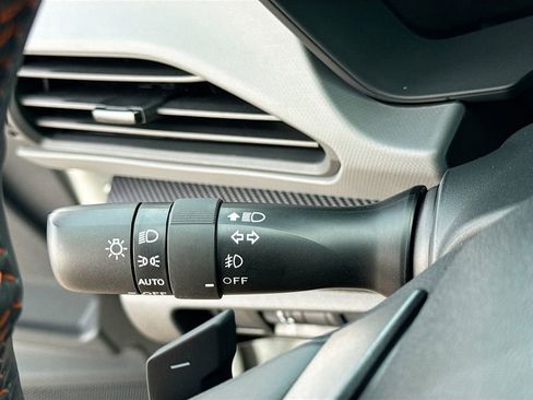 Certified 2025 Subaru Crosstrek 2.5i Limited w/ Crosstrek Mirror Package image 16