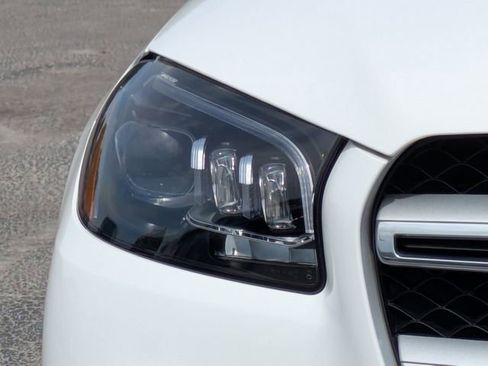 Used 2022 Mercedes-Benz GLS 450 4MATIC image 10