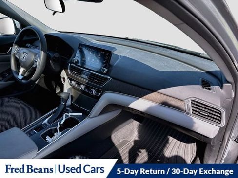 Used 2018 Honda Accord EX image 35