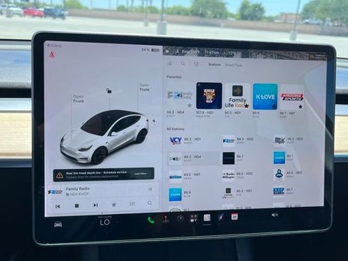 Used 2021 Tesla Model Y Long Range AWD/4WD image 19
