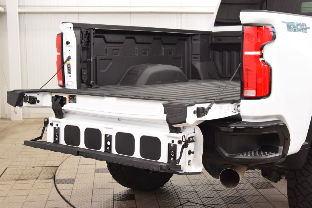 Used 2025 Chevrolet Silverado 2500 LTZ w/ Trail Boss Package AWD/4WD image 27