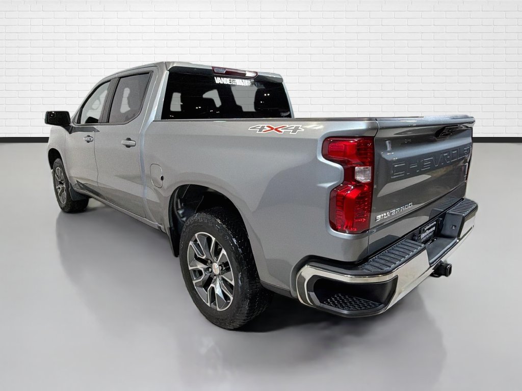 Used 2023 Chevrolet Silverado 1500 LT AWD/4WD image 7