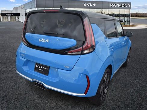 Certified 2023 Kia Soul GT-Line image 3