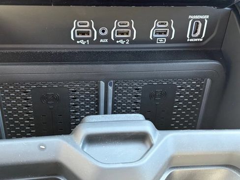 New 2026 RAM 2500 Limited AWD/4WD image 22