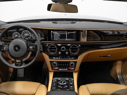 Used 2022 Rolls-Royce Ghost image 13