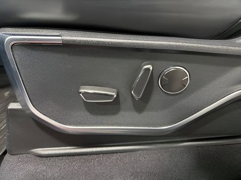 Used 2023 Ford F150 Raptor image 12