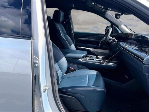 Certified 2025 Cadillac Escalade IQ Sport 2 image 29