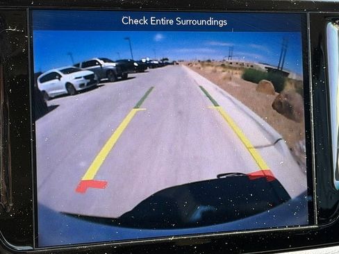 Used 2019 Chrysler Pacifica Touring Plus w/ Tire & Wheel Group FWD image 22