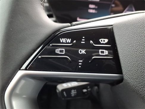 Used 2025 Audi Q5 Premium Plus w/ Premium Plus image 19