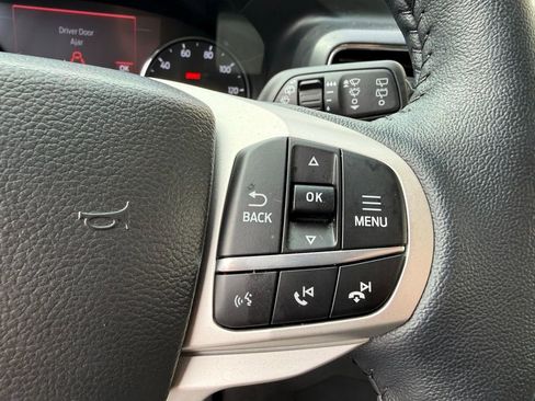 Used 2023 Ford Explorer XLT w/ Equipment Group 202A image 17