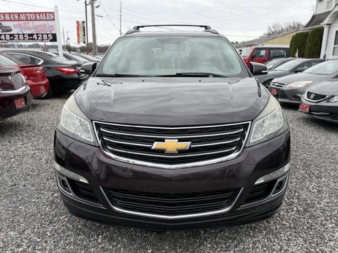 Used 2015 Chevrolet Traverse LT image 2