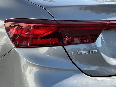 Used 2023 Kia Forte LXS w/ LXS Technology Package image 25