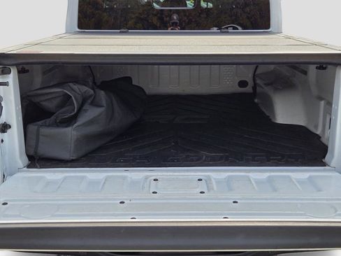 Used 2024 Jeep Gladiator Mojave image 13