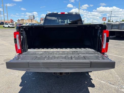 Used 2025 Ford F350 Platinum w/ Platinum Plus Package AWD/4WD image 46