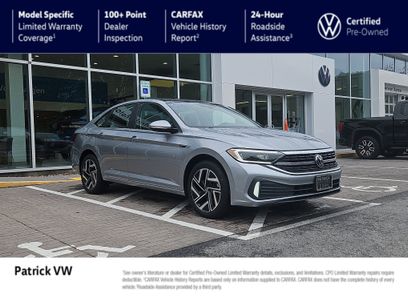 Certified 2022 Volkswagen Jetta SEL