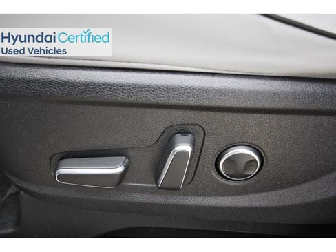 Certified 2025 Hyundai Palisade SEL FWD image 31