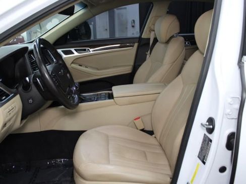 Used 2018 Genesis G80 3.8 image 10