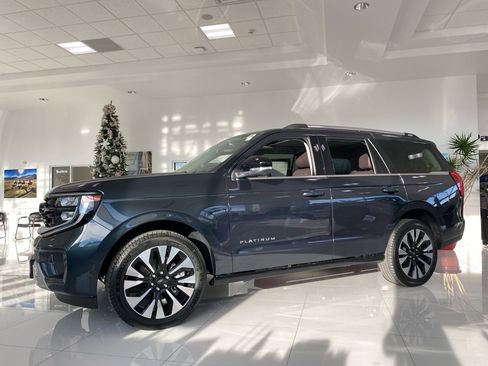 New 2025 Ford Expedition Platinum w/ Platinum Ultimate Package image 30