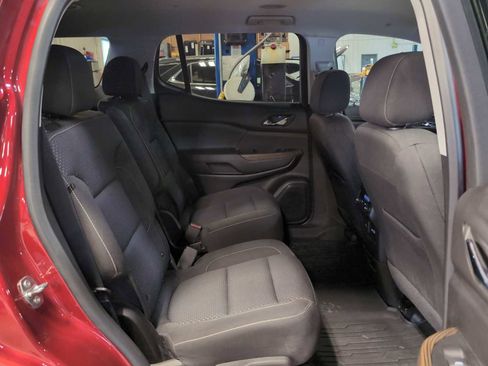 Used 2023 GMC Acadia SLE w/ Driver Convenience Package image 27