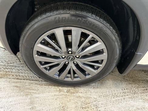 Certified 2024 Nissan Pathfinder SL w/ SL Premium Package image 13