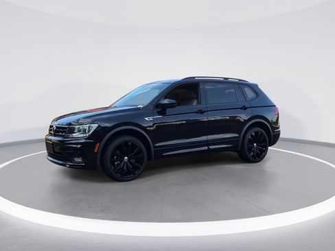 Used 2021 Volkswagen Tiguan SE R-Line AWD/4WD image 4