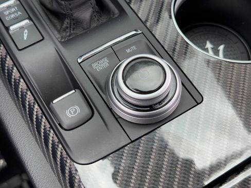 Used 2022 Maserati Ghibli Trofeo image 32