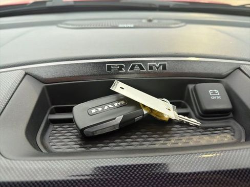 Used 2022 RAM 1500 Big Horn w/ Built-to-serve Edition image 30