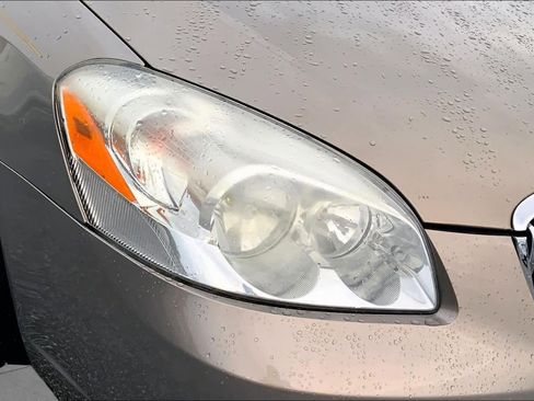 Used 2006 Buick Lucerne CX FWD image 25