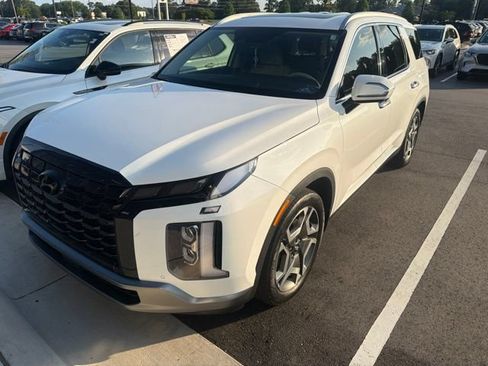Used 2025 Hyundai Palisade Limited AWD/4WD image 9